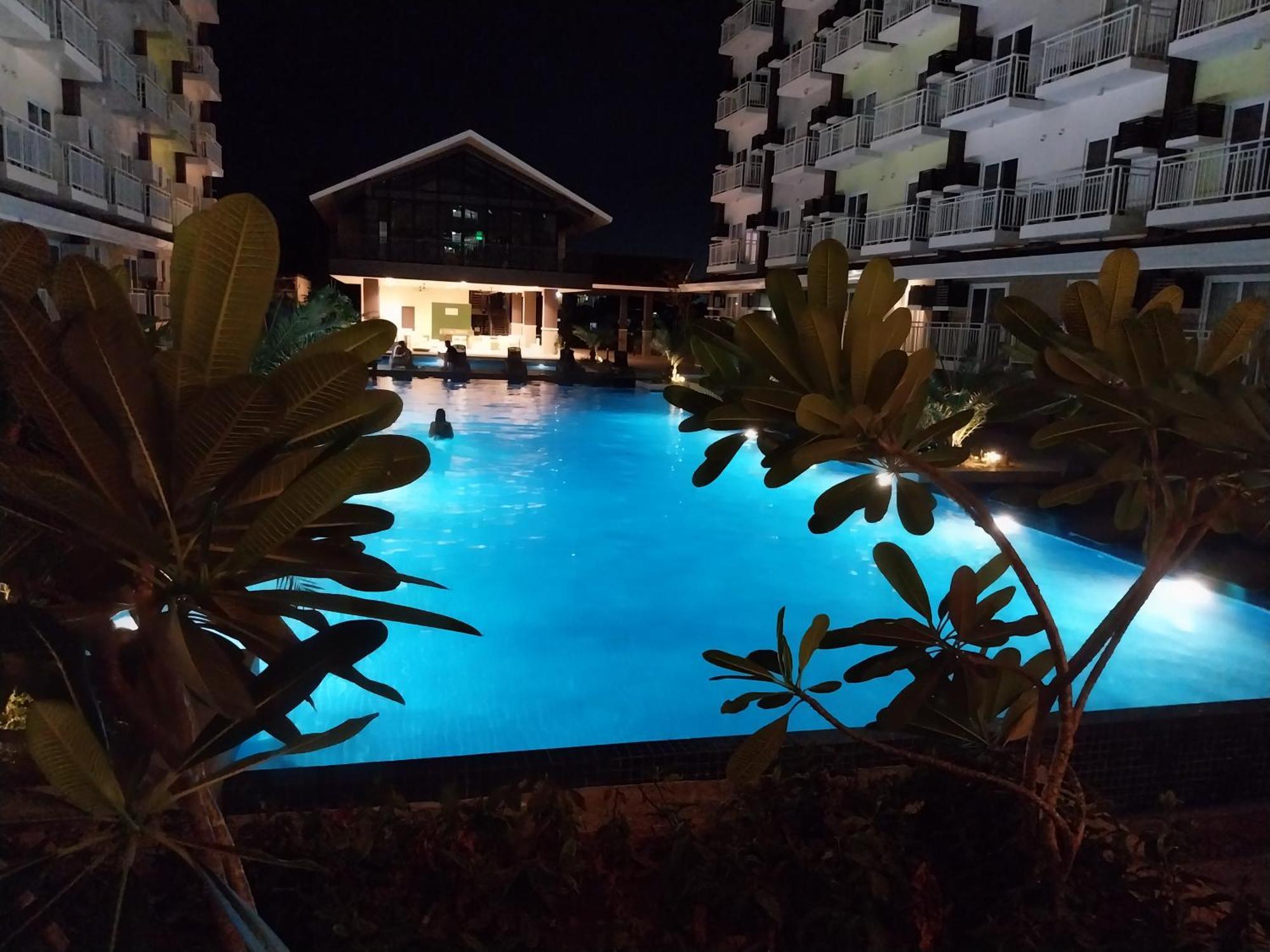 Stay And Fly At Amani Grand Resort Residences Lapu-Lapu City Esterno foto