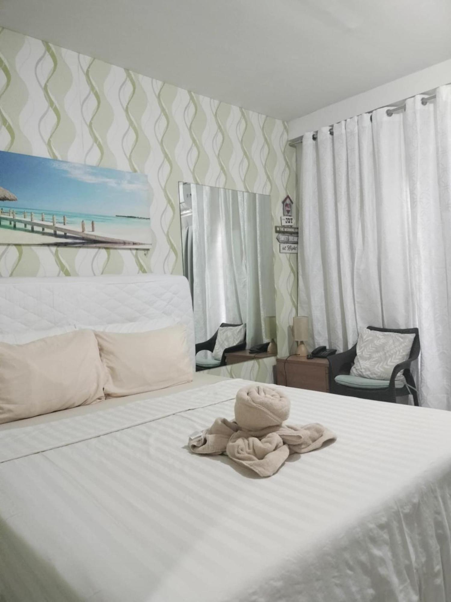 Stay And Fly At Amani Grand Resort Residences Lapu-Lapu City Esterno foto