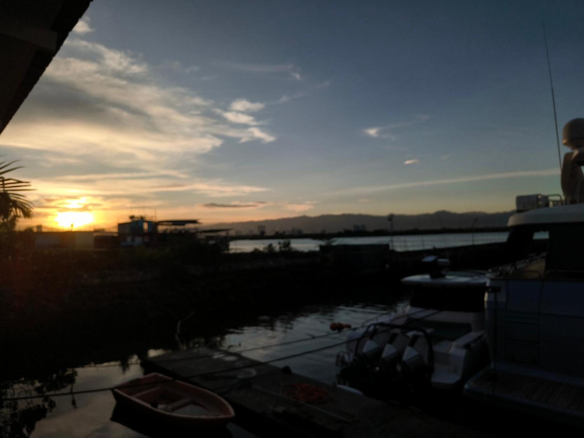 Stay And Fly At Amani Grand Resort Residences Lapu-Lapu City Esterno foto